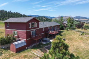 9 Mi to Helena Mtn-View and Hot Tub at Huge Home